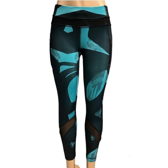 Lululemon inspire tight leggings.  - Picture 3 of 10